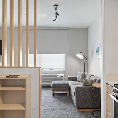 Towneplace Suites By Marriott White Hall Екстериор снимка