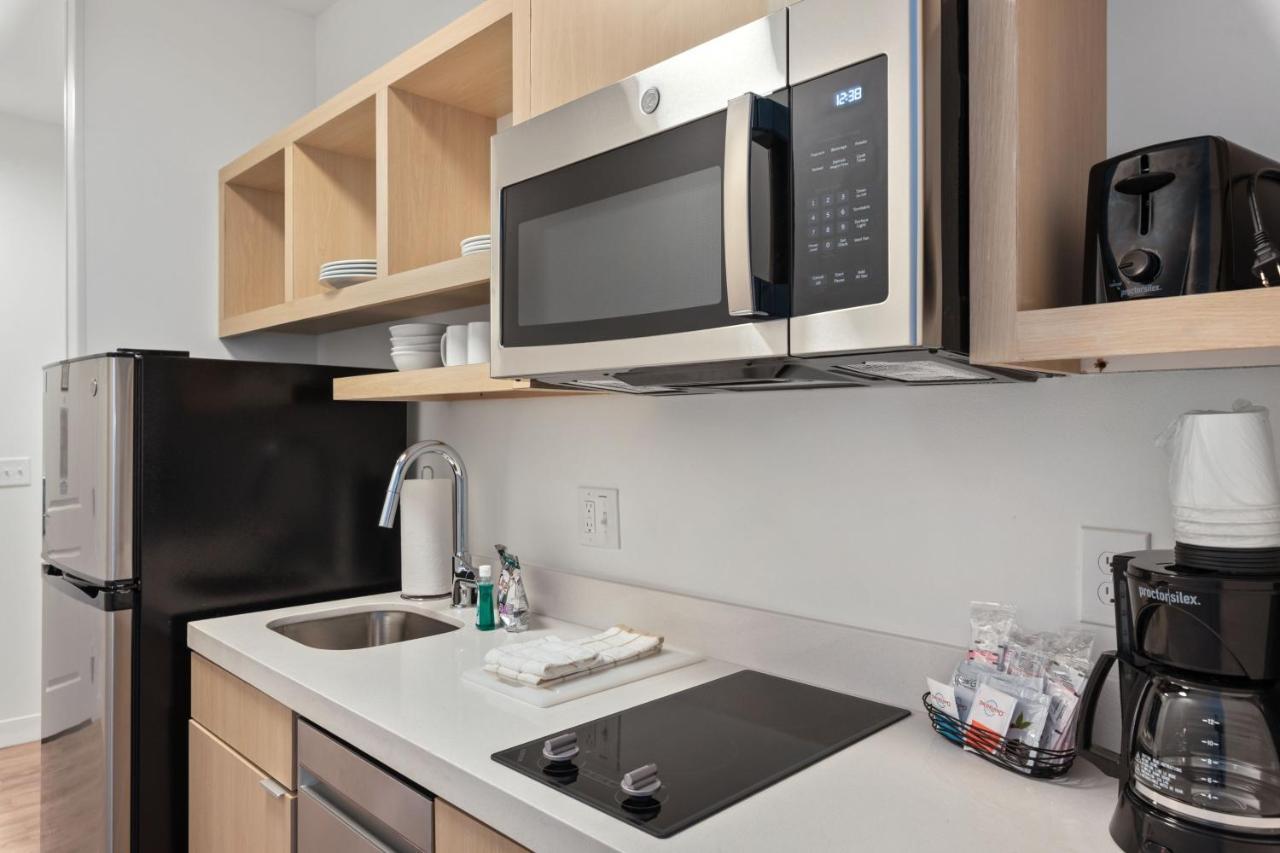 Towneplace Suites By Marriott White Hall Екстериор снимка