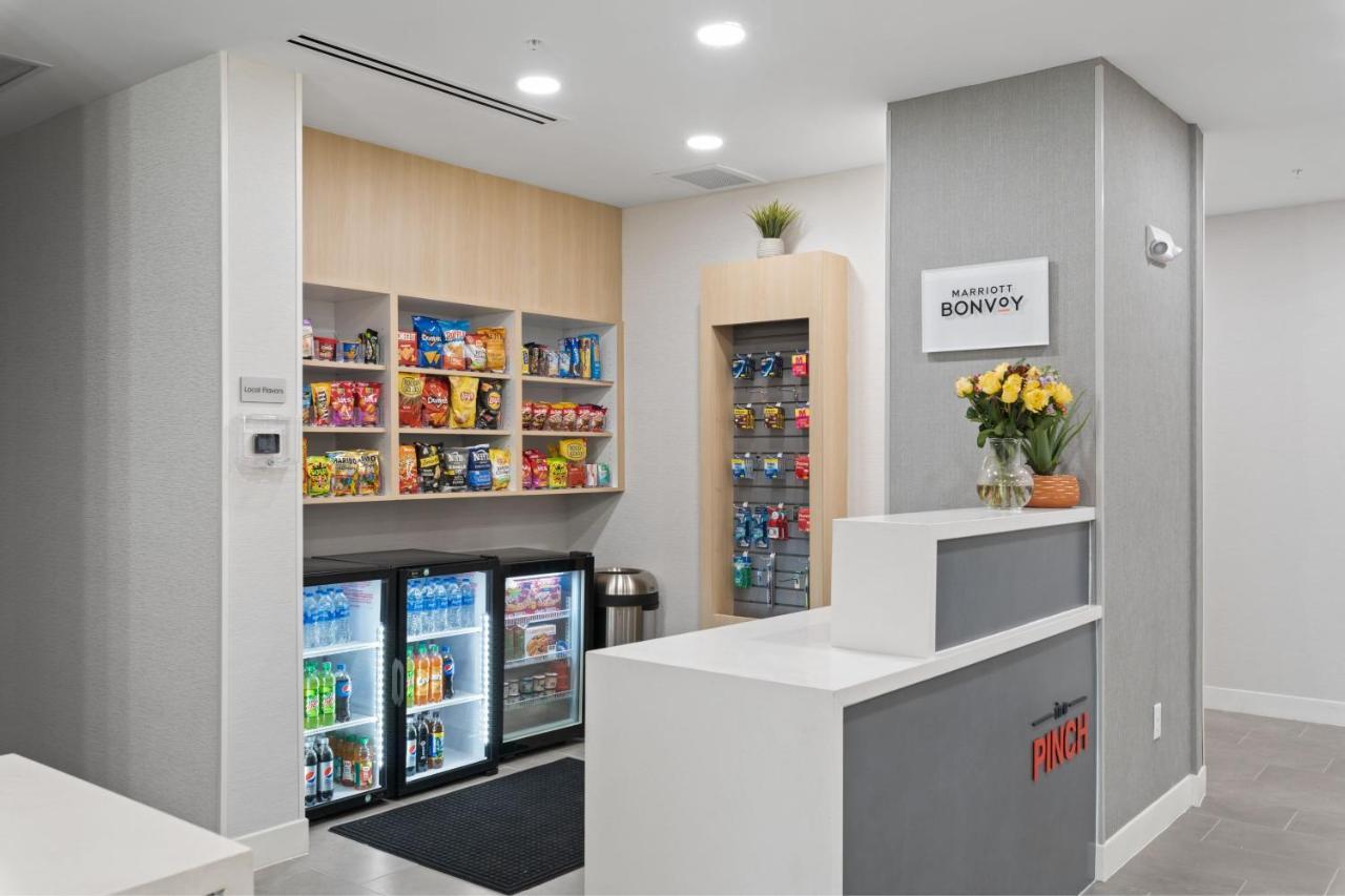 Towneplace Suites By Marriott White Hall Екстериор снимка