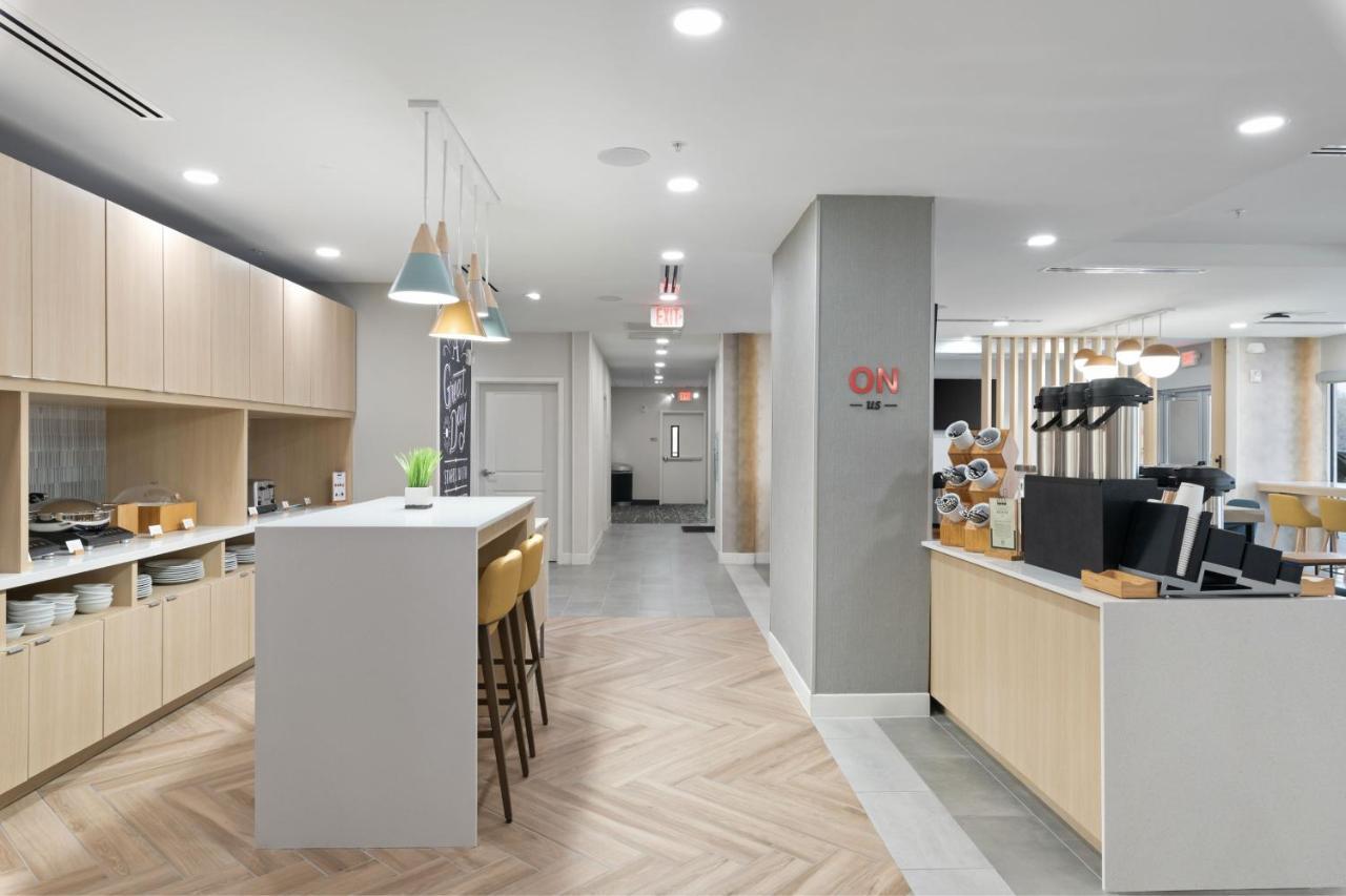 Towneplace Suites By Marriott White Hall Екстериор снимка