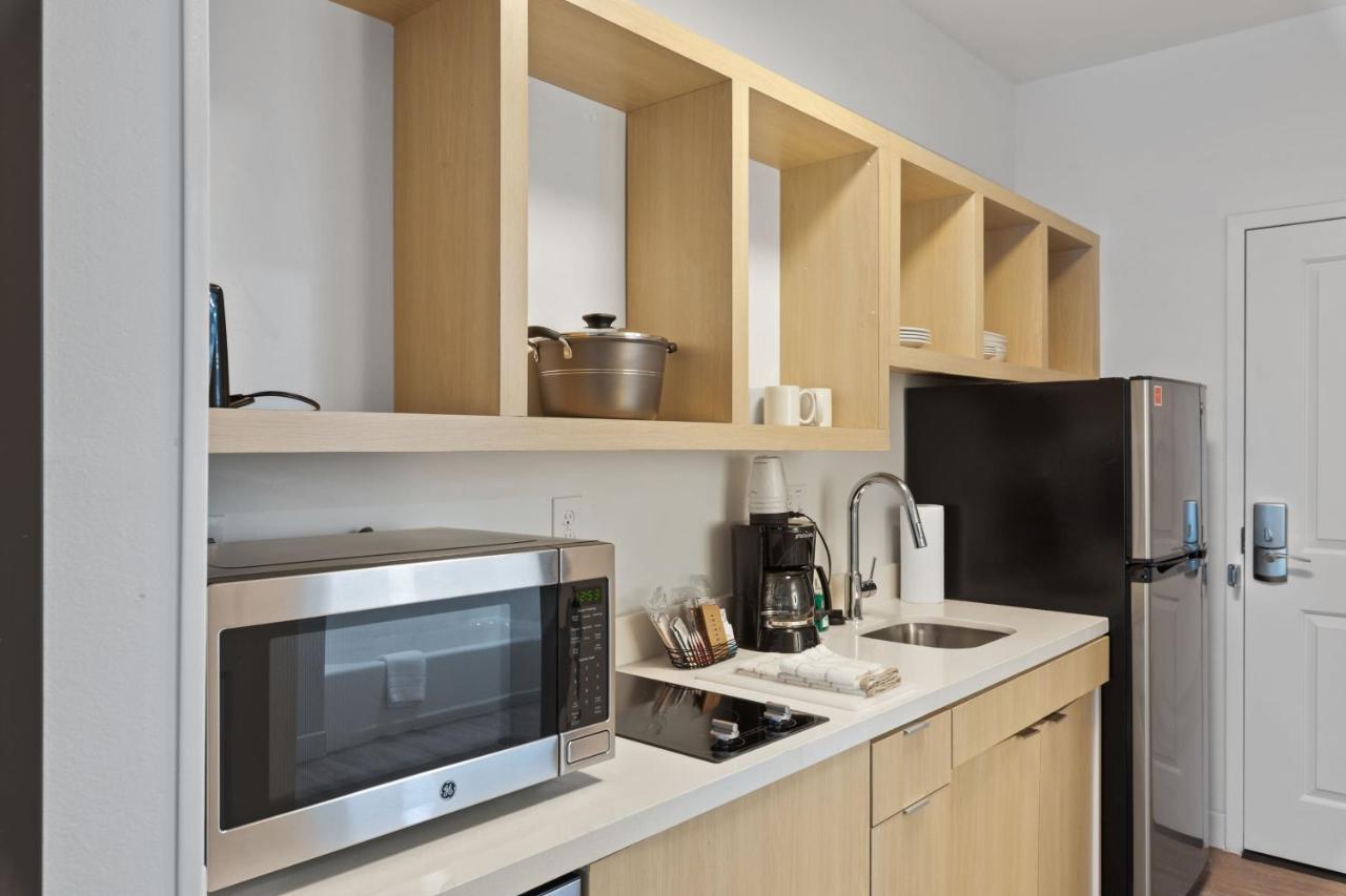 Towneplace Suites By Marriott White Hall Екстериор снимка