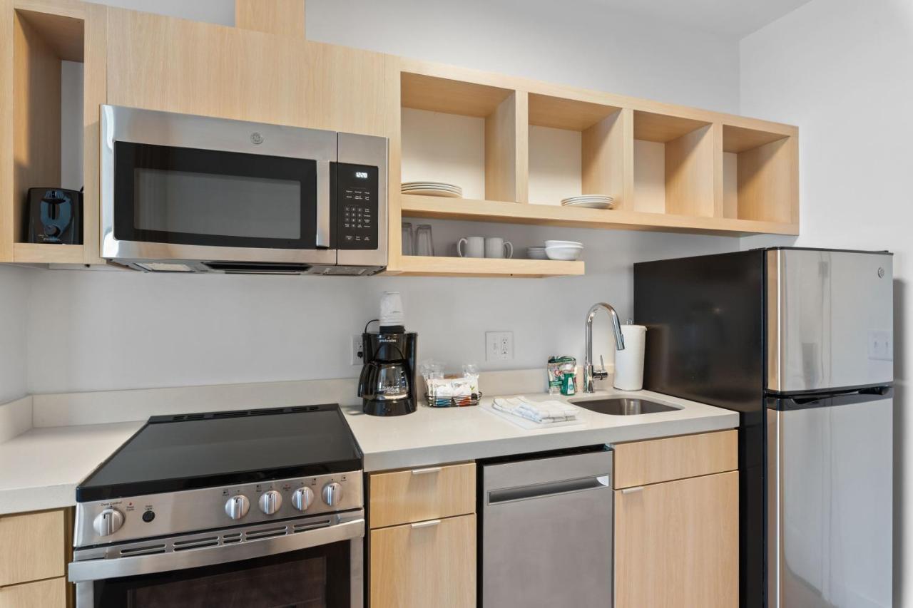 Towneplace Suites By Marriott White Hall Екстериор снимка