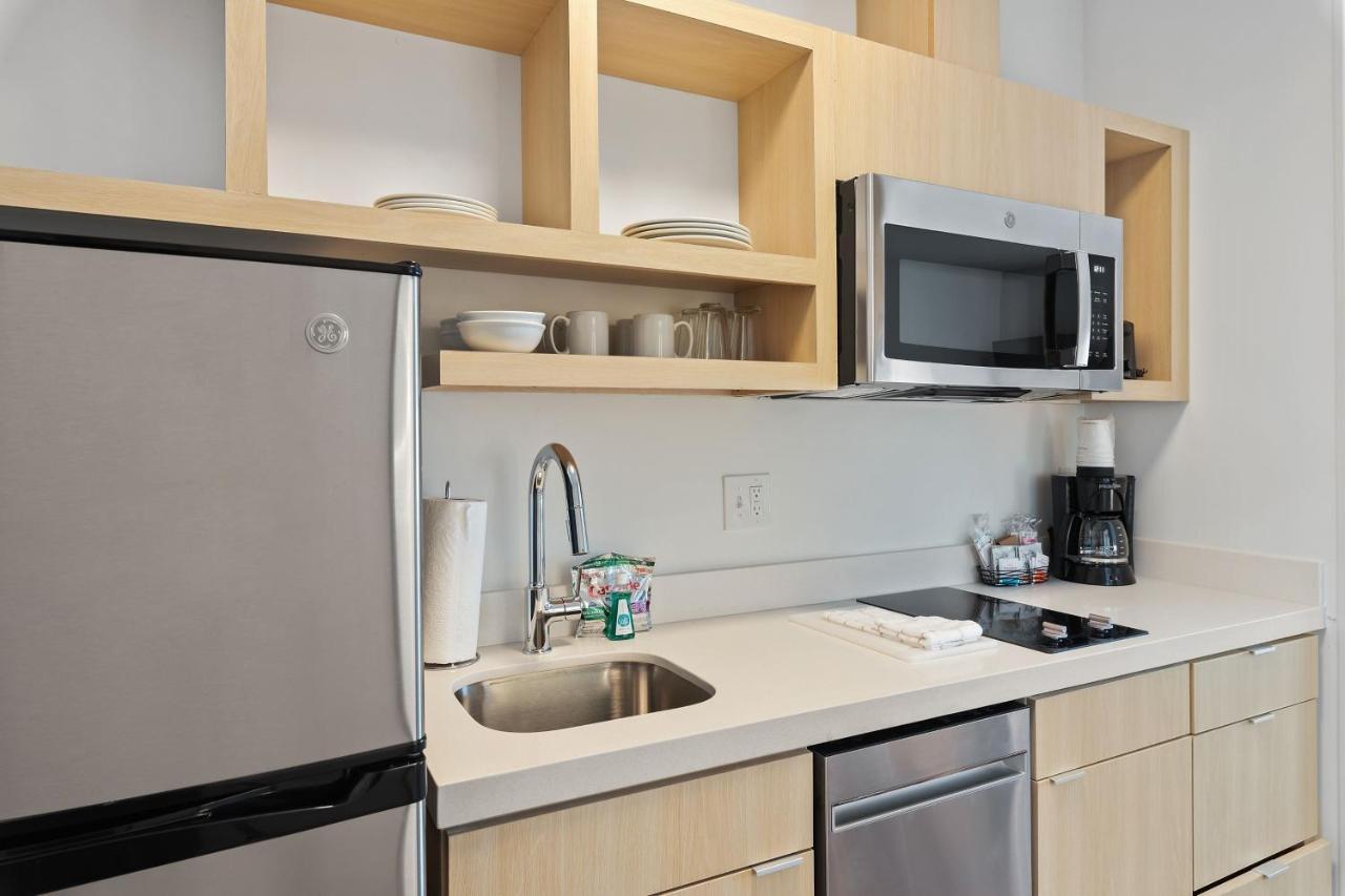 Towneplace Suites By Marriott White Hall Екстериор снимка