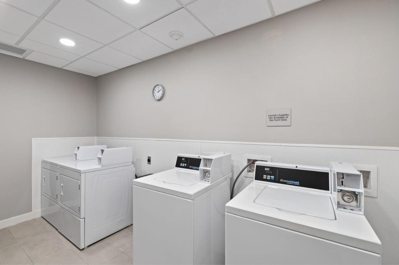 Towneplace Suites By Marriott White Hall Екстериор снимка